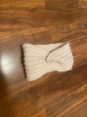 Cream Knitted Twist Headband